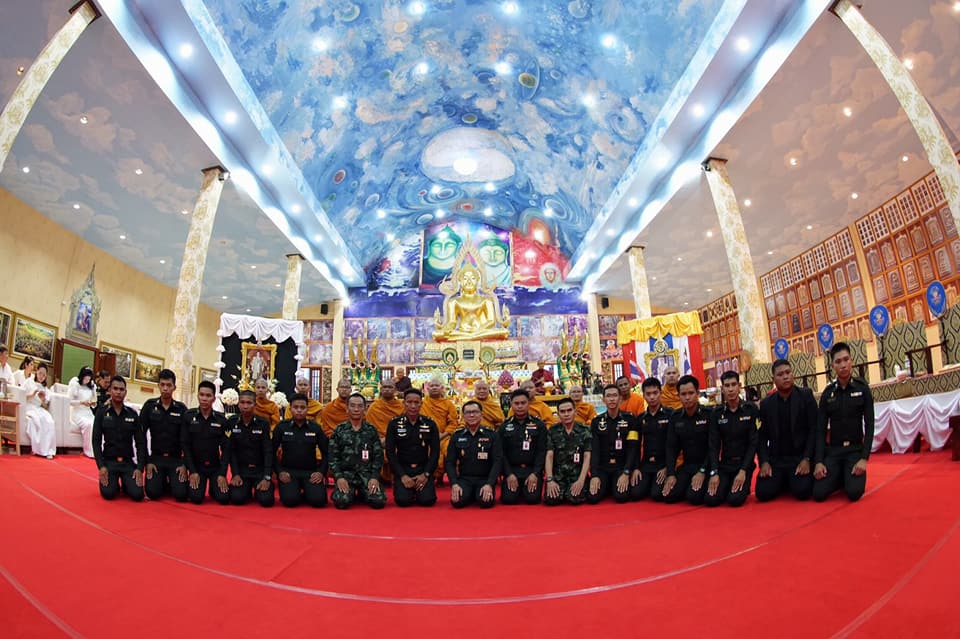 พิธี ณ พระอุโบสถภายในอนุสรณ์สถาน